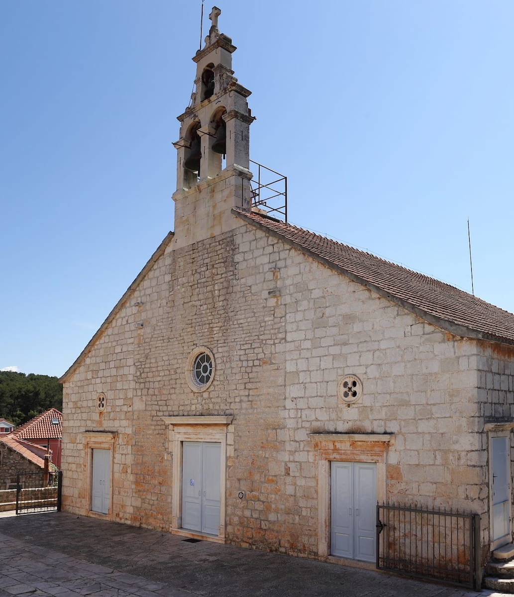 Vrboska, Iglesia de San Lorenzo