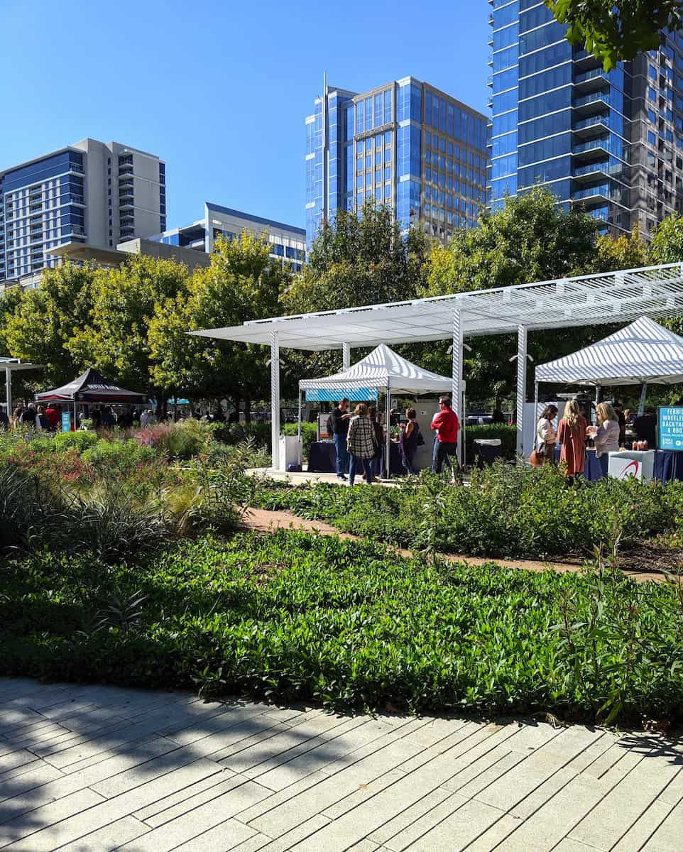 Klyde Warren Park, Dallas Klyde Warren Park, Dallas