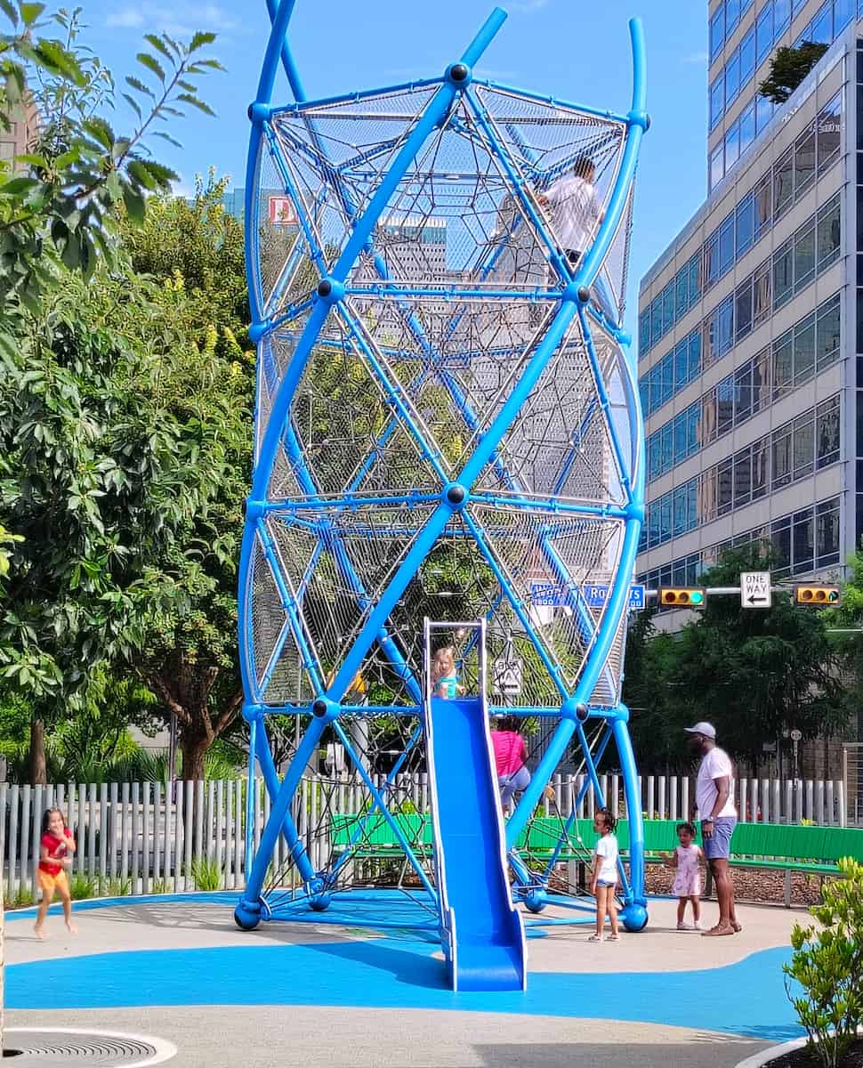 Klyde Warren Park, Dallas Klyde Warren Park, Dallas