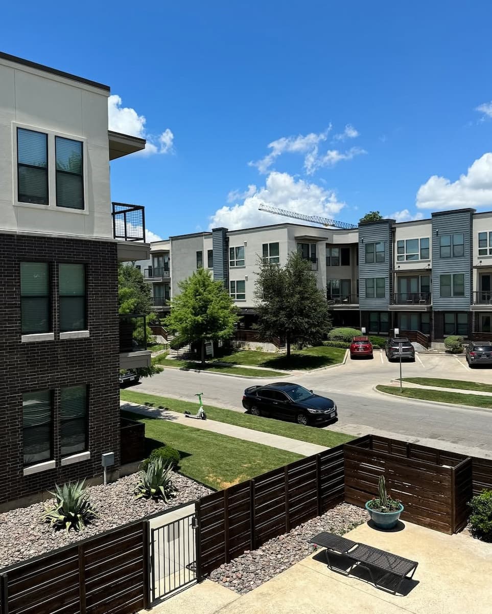 Knox Henderson, Dallas Knox Henderson, Dallas