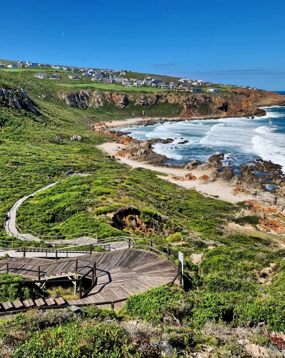 Pinnacle Point, Mossel Bay Pinnacle Point, Mossel Bay